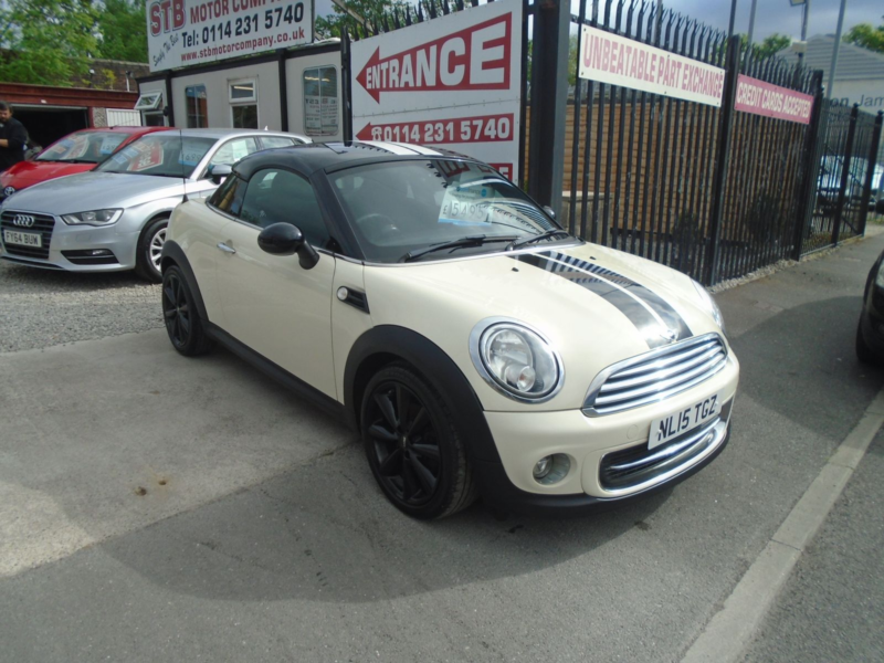 2015 MINI Coupe 1.6 Cooper Coupe 2dr Petrol Manual Euro 6 (s/s) (122 Ps) in White — image 1