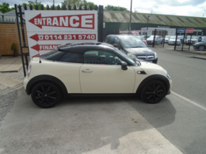 2015 MINI Coupe 1.6 Cooper Coupe 2dr Petrol Manual Euro 6 (s/s) (122 Ps) in White — image 5