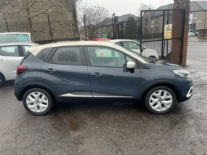 2018 Renault Captur 0.9l Gt Line Tce SUV 5dr Petrol Manual Euro 6 (89 Bhp) in Blue — image 4