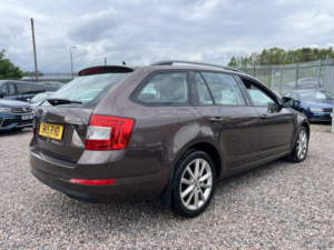 2015 Skoda Octavia 1.4 Tsi Se L in Brown — image 2