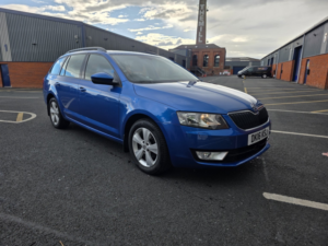2016 Skoda Octavia 1.6 Tdi Se L in Blue — image 2