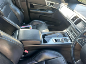 2015 Jaguar Xf 3.0 D S V6 Portfolio in Black — image 5