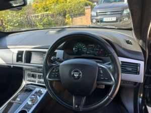 2015 Jaguar Xf 3.0 D S V6 Portfolio in Black — image 6