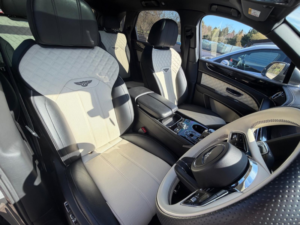 2022 Bentley Bentayga 4.0 V8 Mulliner 7 Seats in Grey — image 5