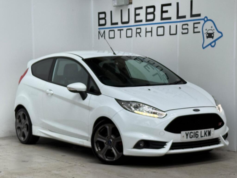 2016 Ford Fiesta 1.6t Ecoboost St-2 Euro 6 3dr in White — image 1