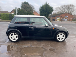 2004 MINI Hatch Cooper