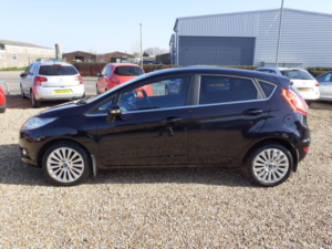2008 Ford Fiesta 1.4 Titanium 5dr in Black — image 4
