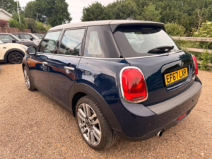 2018 MINI Hatch 1.5 Cooper Seven Euro 6 (s/s) 5dr in Blue — image 6