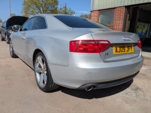 2009 Audi A5 2.7 Tdi V6 Sport in Silver — image 4