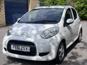 2011 Citroen C1 1.0i Vtr+ Hatchback 5dr Petrol Manual Euro 5 (68 Ps) ++ £20 Road Tax ++ in White — image 3