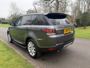 2015 Land Rover Range Rover Sport 3.0 Sd V6 Hse in Grey — image 5