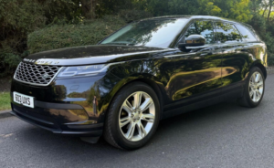 2018 Land Rover Range Rover Velar 2.0 D240 Se Auto 4WD Euro 6 (s/s) 5dr in Black — image 3