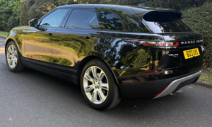 2018 Land Rover Range Rover Velar 2.0 D240 Se Auto 4WD Euro 6 (s/s) 5dr in Black — image 4