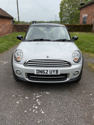 2012 MINI Hatch 1.6 Cooper Hatch in Silver — image 2