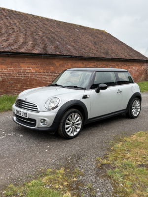 2012 MINI Hatch 1.6 Cooper Hatch in Silver — image 3