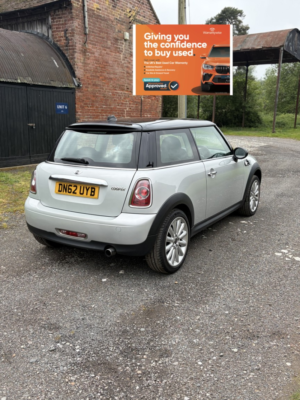 2012 MINI Hatch 1.6 Cooper Hatch in Silver — image 6