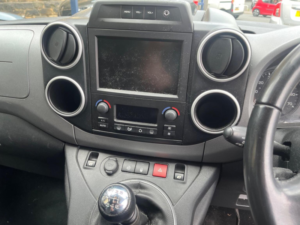 2015 Peugeot Partner Tepee 1.6 Bluehdi Allure Euro 6 (s/s) 5dr in Blue — image 5