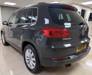 2015 Volkswagen Tiguan 2.0 Tdi Bluemotion Tech Match SUV 5dr Diesel Manual 2WD Euro 5 (s/s) (140 Ps) in Grey — image 4