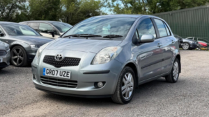 2007 Toyota Yaris 1.3 Vvt-I Tr 5dr in Silver — image 3
