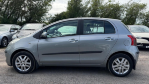 2007 Toyota Yaris 1.3 Vvt-I Tr 5dr in Silver — image 5