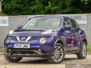 2017 Nissan Juke 1.6 Tekna Xtron Euro 6 5dr in Blue — image 3