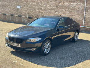 2011 BMW 5 Series 2.0 520d Se Saloon in Black — image 2