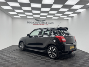 2020 Suzuki Swift 1.2 Dualjet Mhev Attitude in Black — image 4