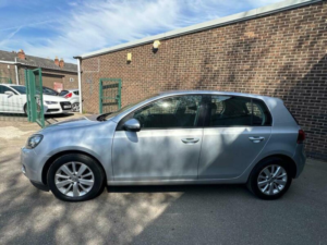 2011 Volkswagen Golf 1.6 Tdi Bluemotion Tech Match Euro 5 (s/s) 5dr in Silver — image 5