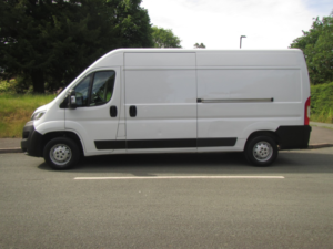 2023 Citroen Relay 2.2 Relay L3h2 Enterprise 35 Bluehdi 140 S&s 6-Speed Manual - Damaged Cat S - Drive Away in White — image 4