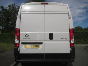 2023 Citroen Relay 2.2 Relay L3h2 Enterprise 35 Bluehdi 140 S&s 6-Speed Manual - Damaged Cat S - Drive Away in White — image 6