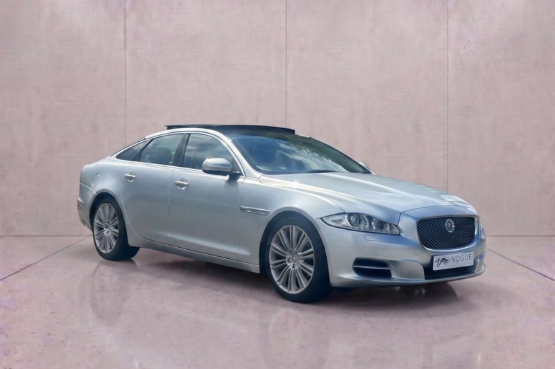 2014 Jaguar Xj 3.0 Xj Portfolio V6 D Auto 4dr in Silver — image 1