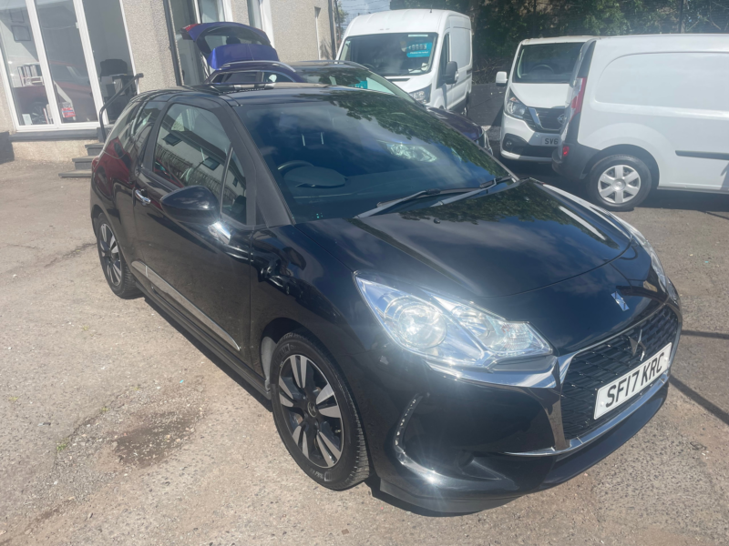 2017 Ds Automobiles Ds 3 1.2 Puretech Chic Hatchback 3dr Petrol Manual Euro 6 (82 Ps) in Black — image 1