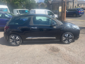 2017 Ds Automobiles Ds 3 1.2 Puretech Chic Hatchback 3dr Petrol Manual Euro 6 (82 Ps) in Black — image 3