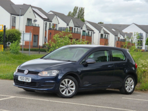 2013 Volkswagen Golf 1.4 Tsi Bluemotion Tech Se Hatchback 3dr Petrol Manual Euro 5 (s/s) (122 Ps) in Blue — image 3