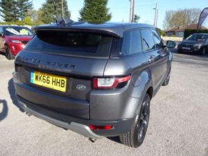 2016 Land Rover Range Rover Evoque 2.0 Td4 Se Tech 4WD Euro 6 (s/s) 5dr in Grey — image 4