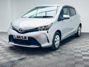 2016 Toyota Yaris 1.33 Dual Vvt-I Icon Multidrive S Euro 6 5dr in Other — image 5