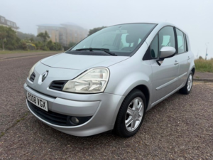 2008 Renault Grand Modus 1.6 Vvt Dynamique in Silver — image 5