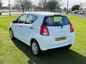 2014 Suzuki Alto 1.0 12v Sz Hatchback 5dr Petrol Manual Euro 5 (68 Ps) in White — image 6