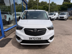 2022 Vauxhall Combo 1.5 Turbo D 2300 Sportive Panel Van 6dr Diesel Manual L2 H1 Euro 6 100 Ps in White — image 2