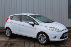 2010 Ford Fiesta 1.4 Titanium in White — image 4