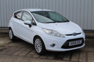 2010 Ford Fiesta 1.4 Titanium in White — image 6