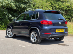 2015 Volkswagen Tiguan 2.0 Tdi Bluemotion Tech R-Line SUV 5dr Diesel Manual 4WD Euro 5 (s/s) (nav) (140 Ps) in Blue — image 3