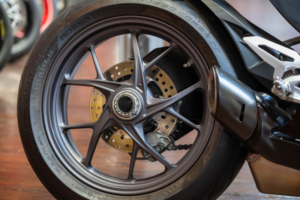 2022 Ducati Panigale V2 *just 403 Miles From New* in Multicolour — image 6