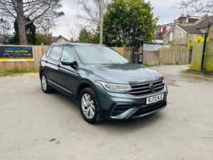 2022 Volkswagen Tiguan Allspace 1.5 Tsi Life DSG Euro 6 (s/s) 5dr in Grey — image 3