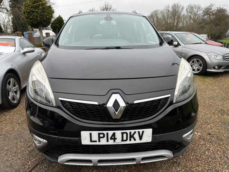 2014 Renault Scenic Xmod 1.6 Dynamique Tomtom Bose+ Pack Dci 130 Stop & Start in Black — image 1