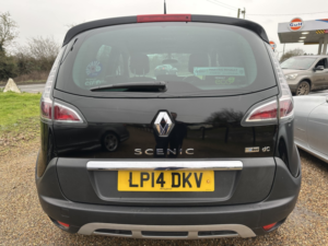 2014 Renault Scenic Xmod 1.6 Dynamique Tomtom Bose+ Pack Dci 130 Stop & Start in Black — image 4