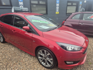 2017 Ford Focus 1.5 Tdci St-Line in Red — image 5