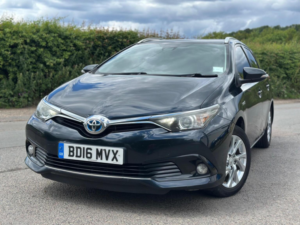 2016 Toyota Auris 1.8 Vvt-H Icon Touring Sports CVT Euro 6 (s/s) 5dr (safety Sense) in Grey — image 2