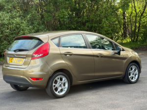 2012 Ford Fiesta 1.4 Zetec 5dr in Brown — image 5