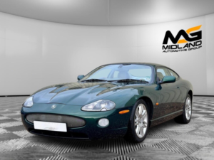 2004 Jaguar Xkr 4.2 Supercharged Coupe 2dr Petrol Automatic (304 G/km, 400 Bhp) in Green — image 3